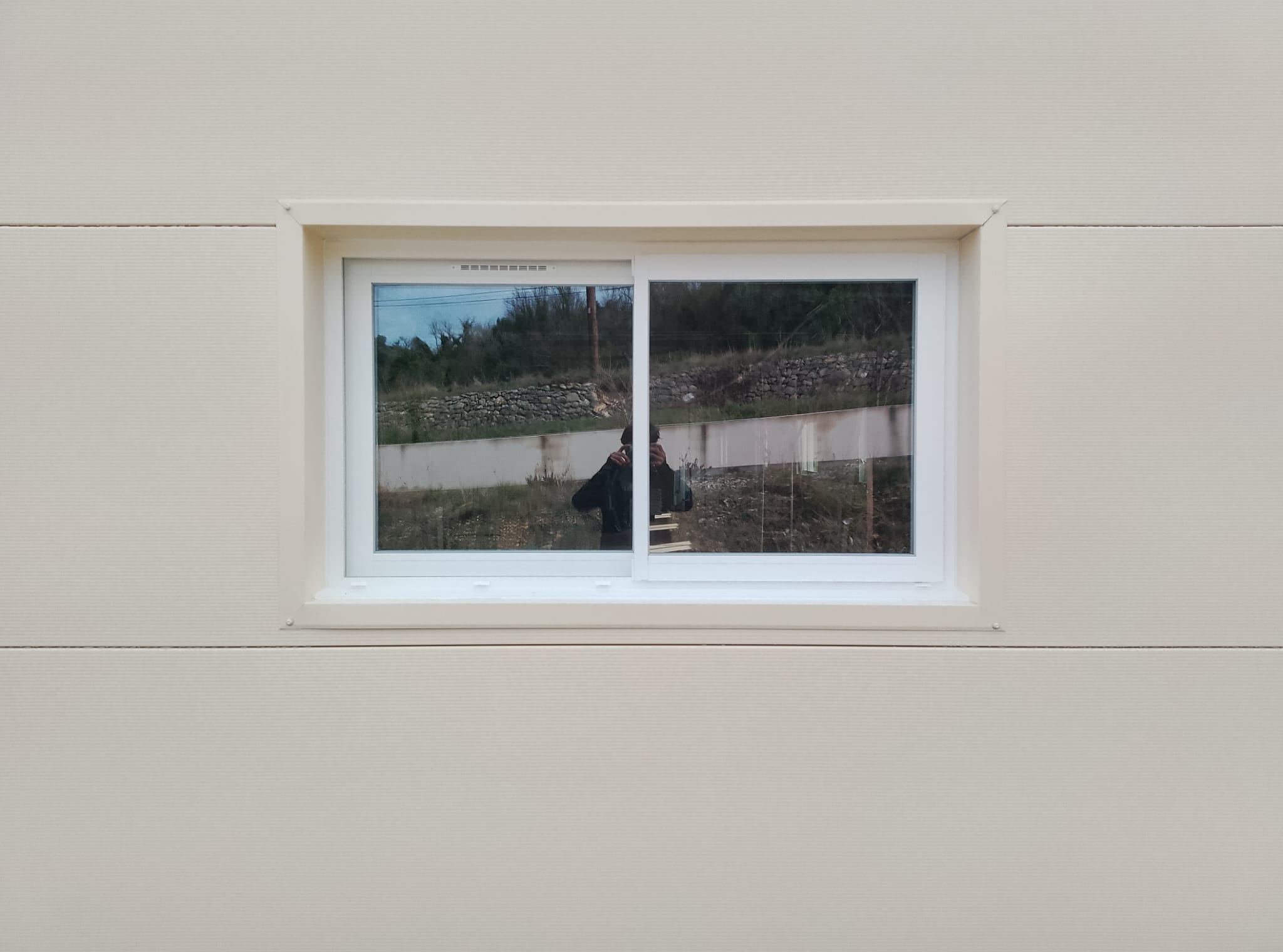 du 2 au 5/02/2026 pose de coulissants sur un beau chantier � Clermont l H�rault 