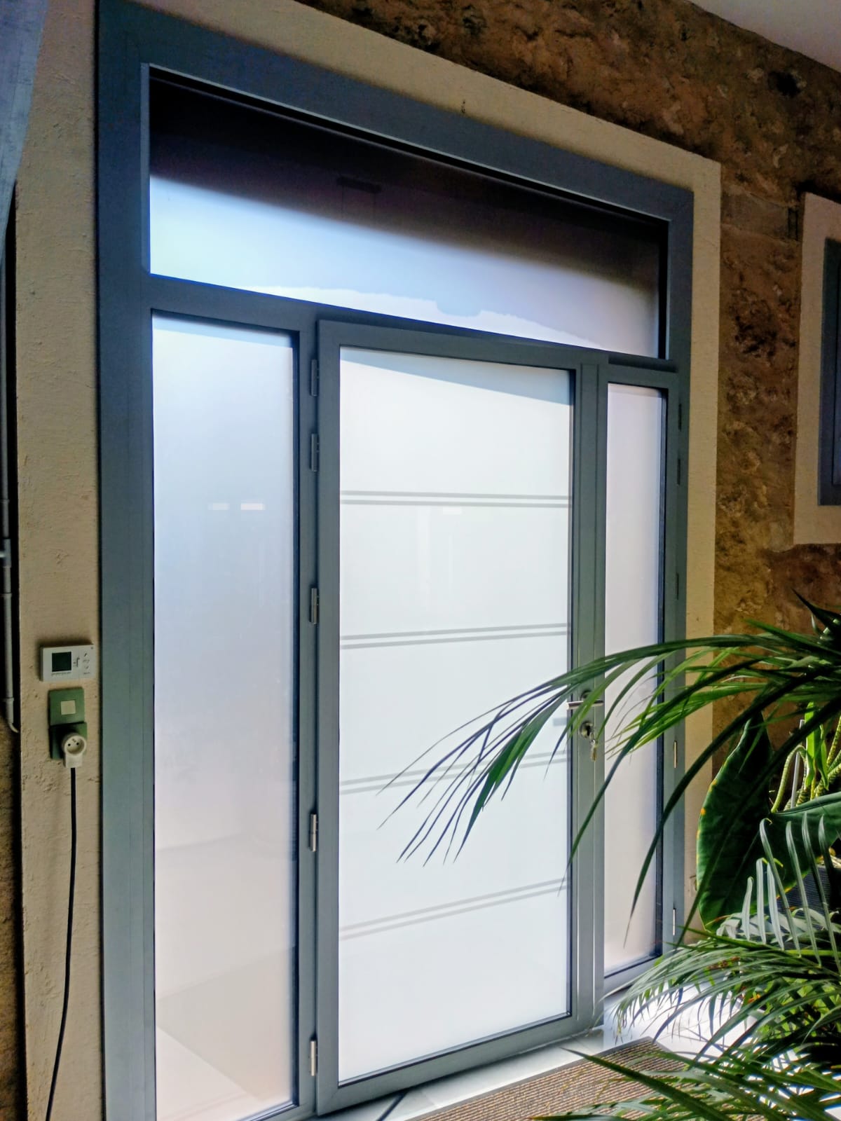 01/08/2025 POSE DE FENETRES , PORTE FENETRE ET PORTE D ENTREE 