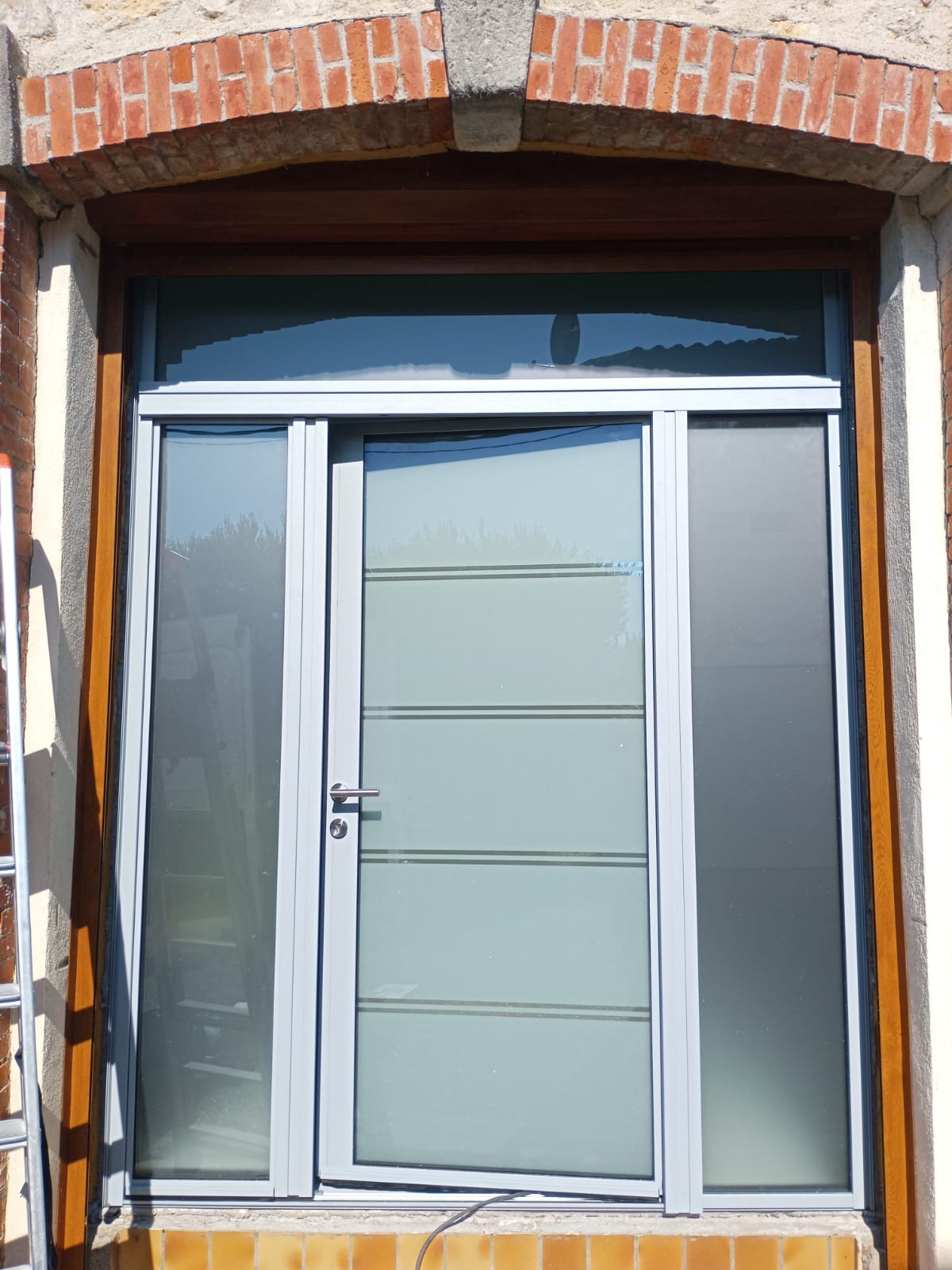 01/08/2025 POSE DE FENETRES , PORTE FENETRE ET PORTE D ENTREE 