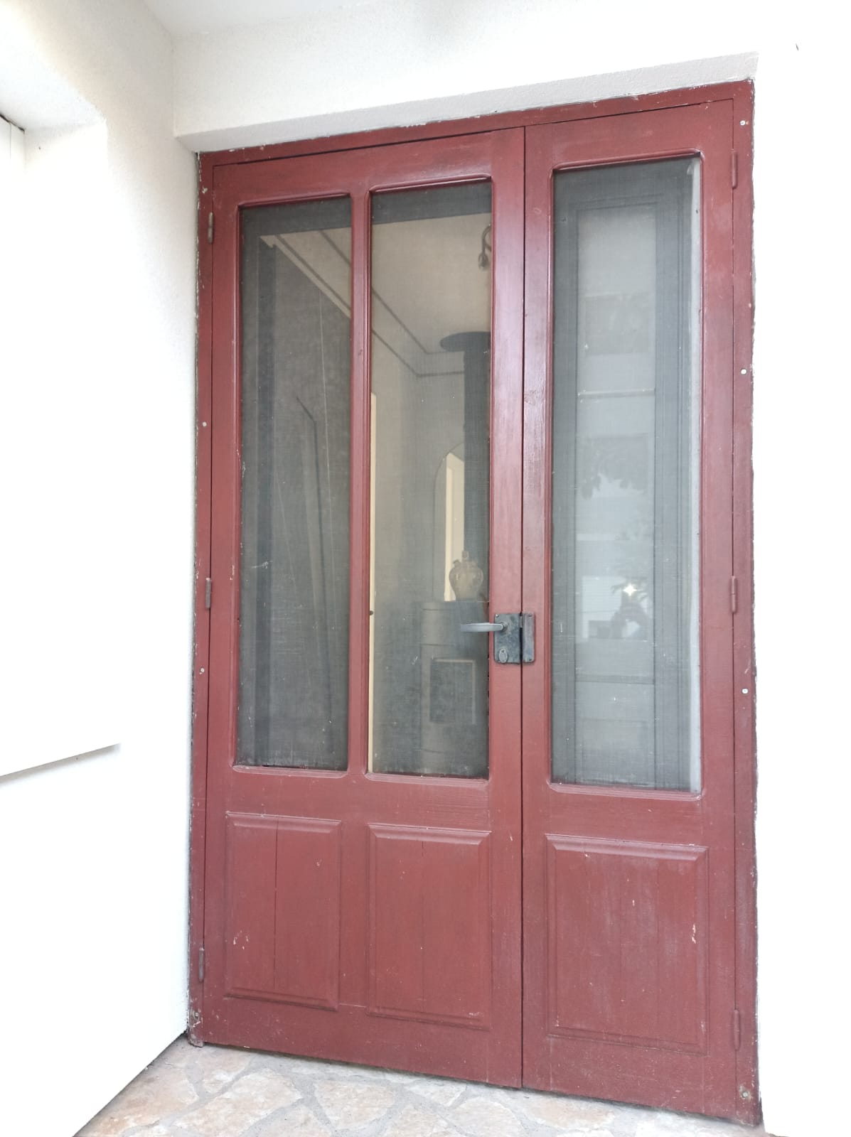 23/09/2025 Remplacement d une ancienne moustiquaire par un modle plus rcent 