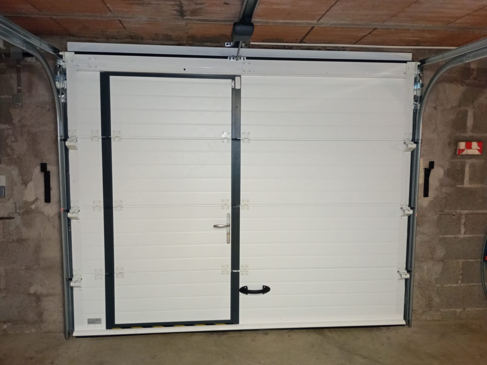 15/05/2025 REMPLACEMENT PORTE DE GARAGE 